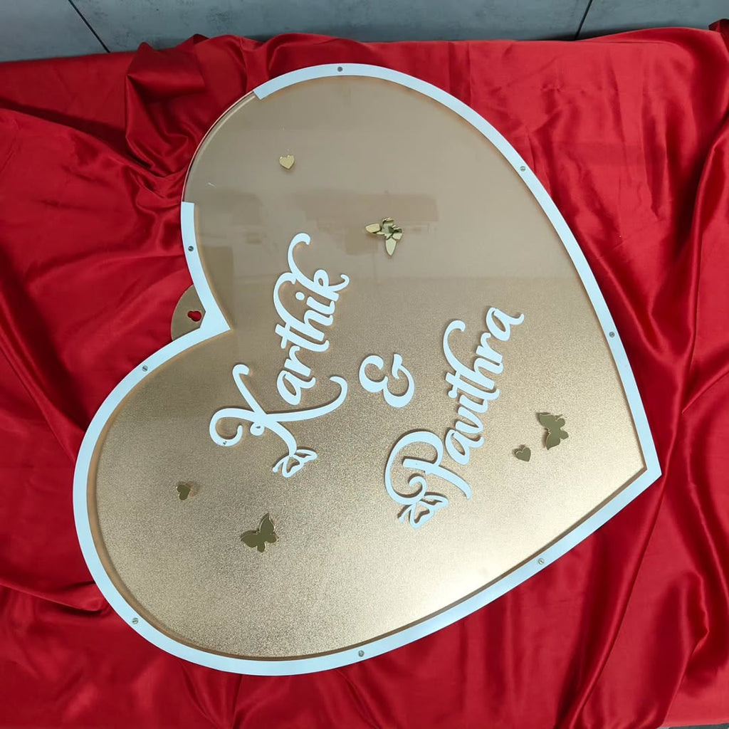 18-Inch Heart Shape Wishes Stand – Elegant Display for Every Occasion