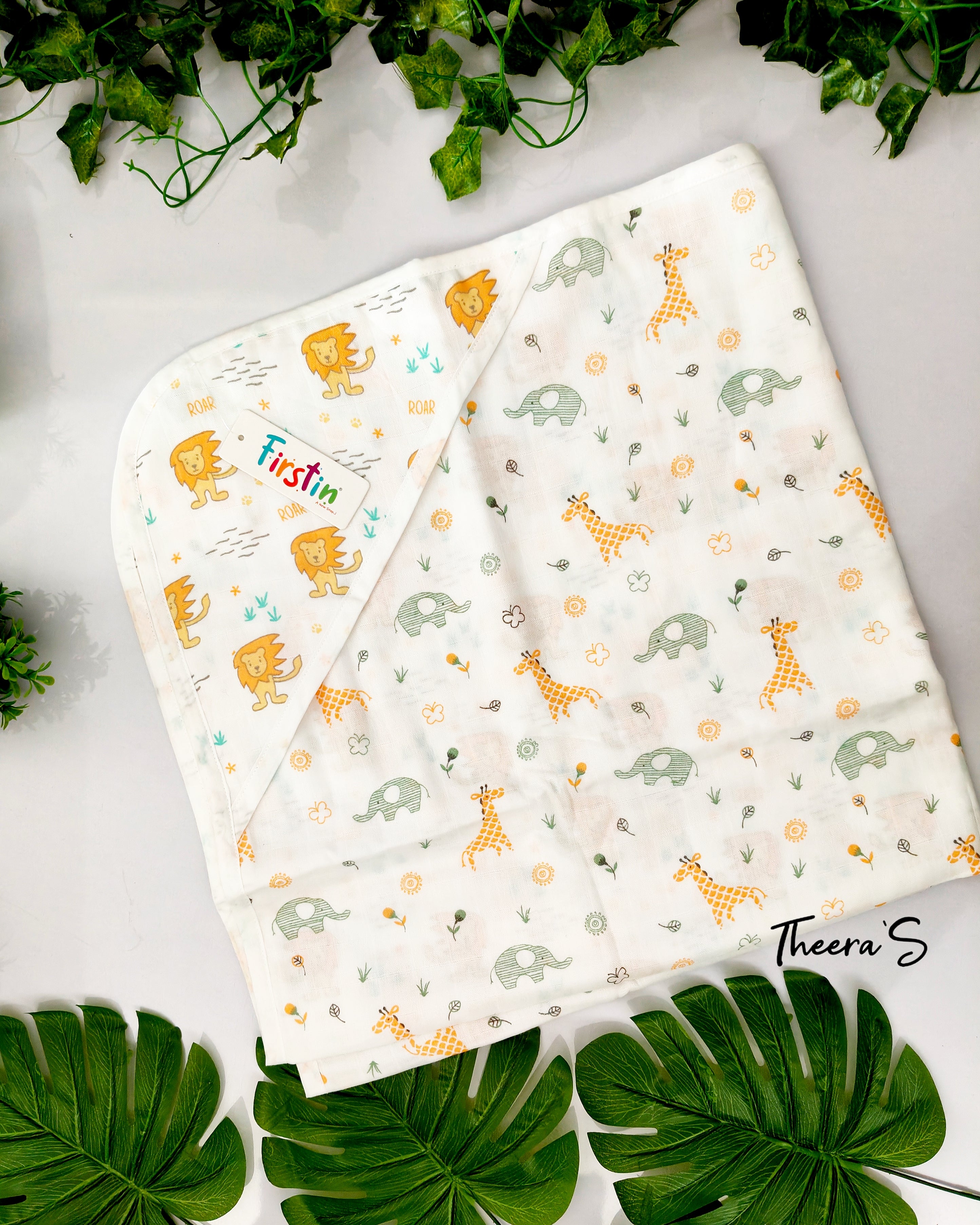 FIRSTIN REVERSIBLE HOODED BLANKET (80CM * 80CM)